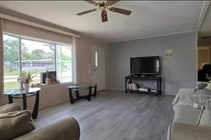 455 NE 63rd Ct, Ocala, FL 34470 - Photo 4
