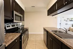 2747 N Poinciana Blvd, Kissimmee, FL 34746 - Photo 10