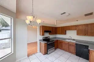 5263 Clarion Oaks Dr, Orlando, FL 32808 - Photo 2