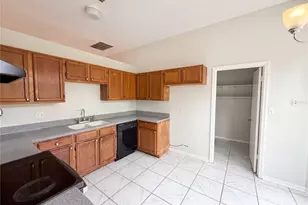 5263 Clarion Oaks Dr, Orlando, FL 32808 - Photo 6