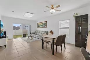 5615 Costa Blanca Wy, Davenport, FL 33897 - Photo 2