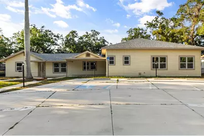 2726 6th Avenue W, Bradenton, FL 34205 - Photo 2