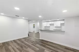 2726 6th Ave W, Bradenton, FL 34205 - Photo 10