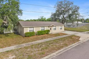 1221 E Court St, Tarpon Springs, FL 34689 - Photo 2