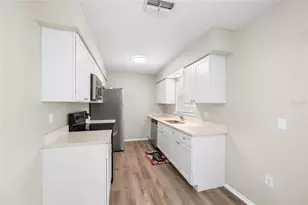 1221 E Court St, Tarpon Springs, FL 34689 - Photo 14