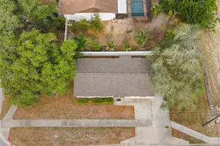 1221 E Court St, Tarpon Springs, FL 34689 - Photo 4