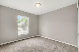 1915 E McBerry St, Tampa, FL 33610 - Photo 12
