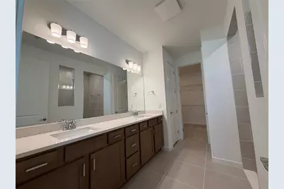 6888 Gilly Shadow Street, Wesley Chapel, FL 33545 - Photo 12