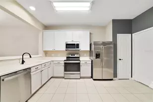 3582 Shallot Dr, Orlando, FL 32835 - Photo 2
