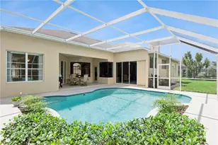 3823 Winding Lake Cir, Orlando, FL 32835 - Photo 2