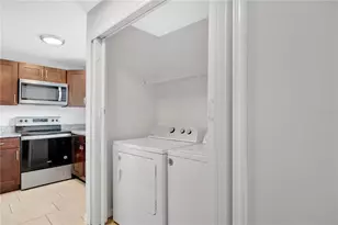 4100 Pershing Pointe Pl, Orlando, FL 32822 - Photo 12