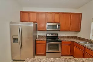 2730 Retreat View Cir, Sanford, FL 32771 - Photo 8