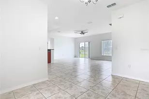 4044 Marina Isle Dr, Kissimmee, FL 34746 - Photo 4