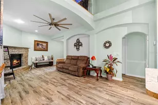 10312 Carlson Cir, Clermont, FL 34711 - Photo 14