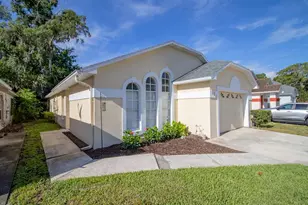 105 Holloway Ct, Sanford, FL 32771 - Photo 2