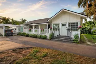 1099 Grove Ave, Mount Dora, FL 32757 - Photo 4