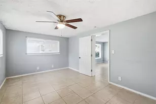 5917 Olive Ave, Sarasota, FL 34231 - Photo 32