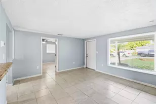 5917 Olive Ave, Sarasota, FL 34231 - Photo 14