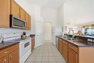 723 Old Bridge Cir, Davenport, FL 33897 - Photo 8