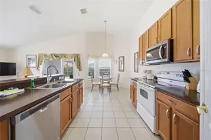 723 Old Bridge Cir, Davenport, FL 33897 - Photo 8