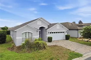 723 Old Bridge Cir, Davenport, FL 33897 - Photo 2