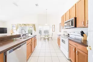 723 Old Bridge Cir, Davenport, FL 33897 - Photo 4