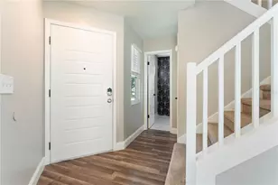 587 Portland Cir, Apopka, FL 32703 - Photo 14