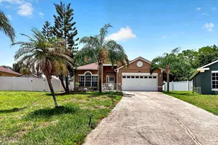 2304 Saphire Ct, Kissimmee, FL 34743 - Photo 2