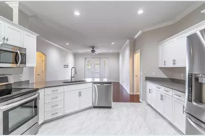 2697 Queen Mary Place, Maitland, FL 32751 - Photo 10