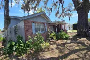 10914 Queens Rd, Port Richey, FL 34668 - Photo 1