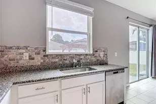 9127 Freedom Hill Dr, Seffner, FL 33584 - Photo 18