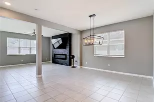9127 Freedom Hill Dr, Seffner, FL 33584 - Photo 8