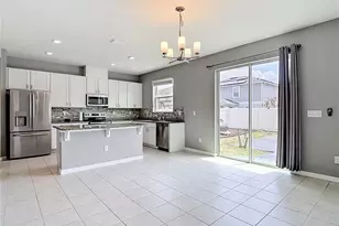 9127 Freedom Hill Dr, Seffner, FL 33584 - Photo 10