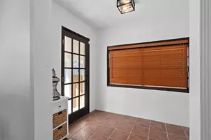225 Hibiscus Ct, Orlando, FL 32801 - Photo 2