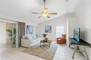 9909 Earlston St, Orlando, FL 32817 - Photo 10
