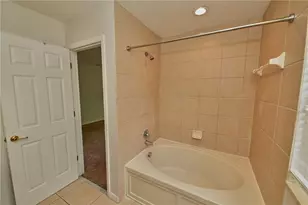 2730 Retreat View Cir, Sanford, FL 32771 - Photo 10