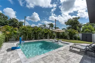 5451 2nd Ave S, Saint Petersburg, FL 33707 - Photo 16