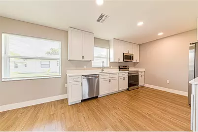 1618 Colonnades Circle N, Lakeland, FL 33811 - Photo 14