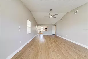 1618 Colonnades Cir N, Lakeland, FL 33811 - Photo 10