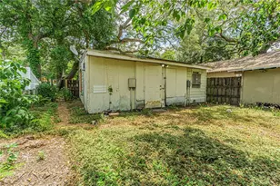 10704 N Annette Ave, Tampa, FL 33612 - Photo 4