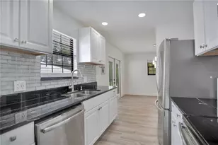 42111 Chinaberry Ct, Eustis, FL 32736 - Photo 12