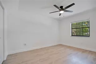 42111 Chinaberry Ct, Eustis, FL 32736 - Photo 16