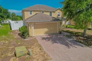 2019 Honeybell Ave, Haines City, FL 33844 - Photo 2