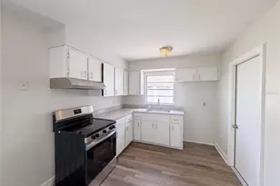 1114 N Forrest Ave, Kissimmee, FL 34741 - Photo 2