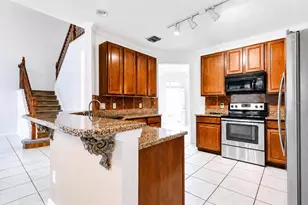 7404 Green Tree Dr, Orlando, FL 32819 - Photo 4