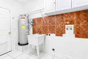 7404 Green Tree Dr, Orlando, FL 32819 - Photo 20