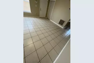 1830 2nd Street NW #B, Winter Haven, FL 33881 - Photo 2