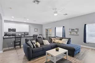 18124 Saxony Ln, Orlando, FL 32820 - Photo 2