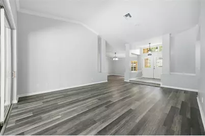 504 Stratfield Drive, Lutz, FL 33549 - Photo 8