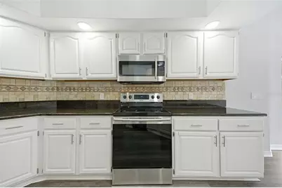 504 Stratfield Drive, Lutz, FL 33549 - Photo 4